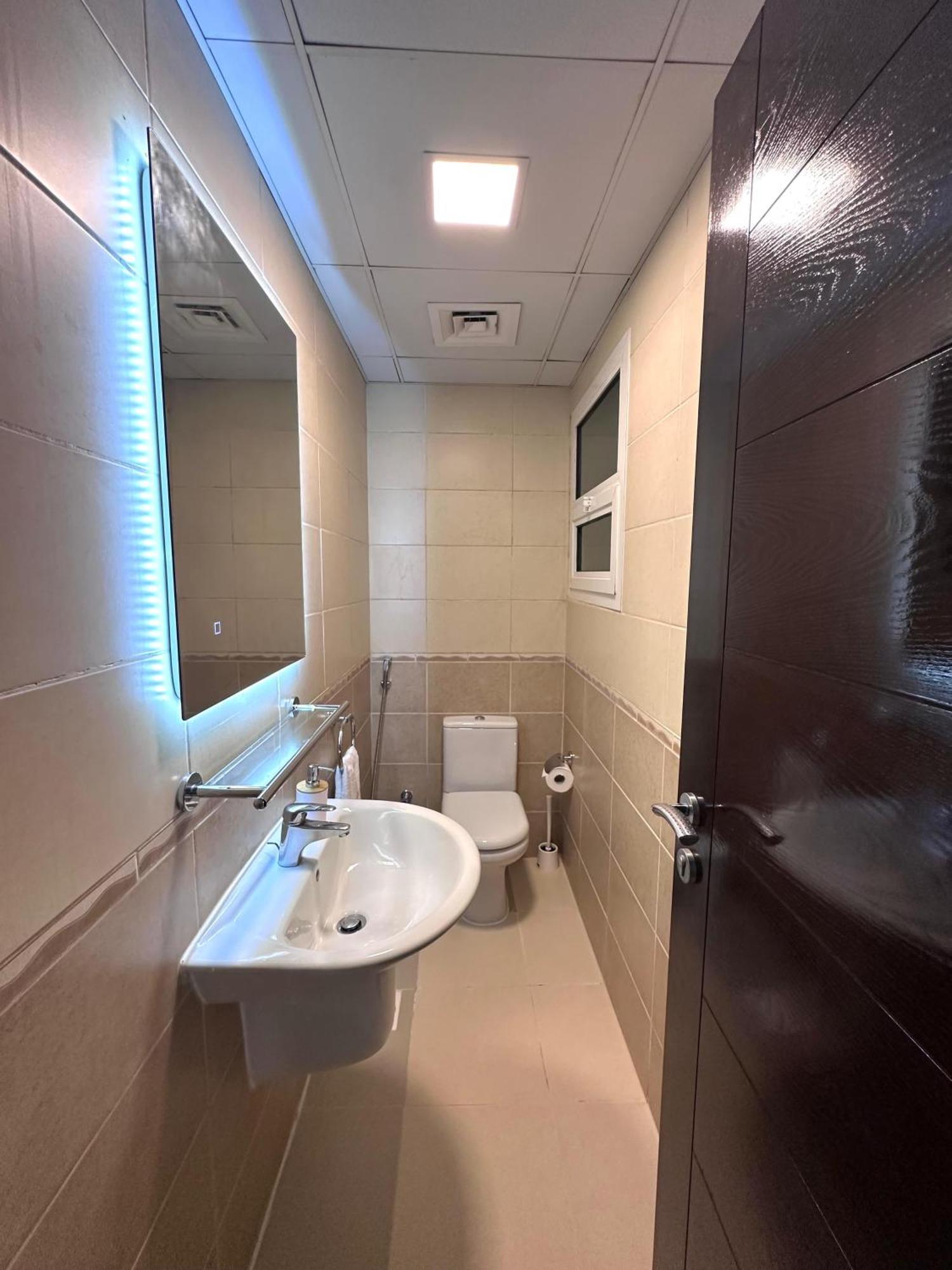 Stylish 1 Bedroom With Sea View - Sunset View Apartment Dubai