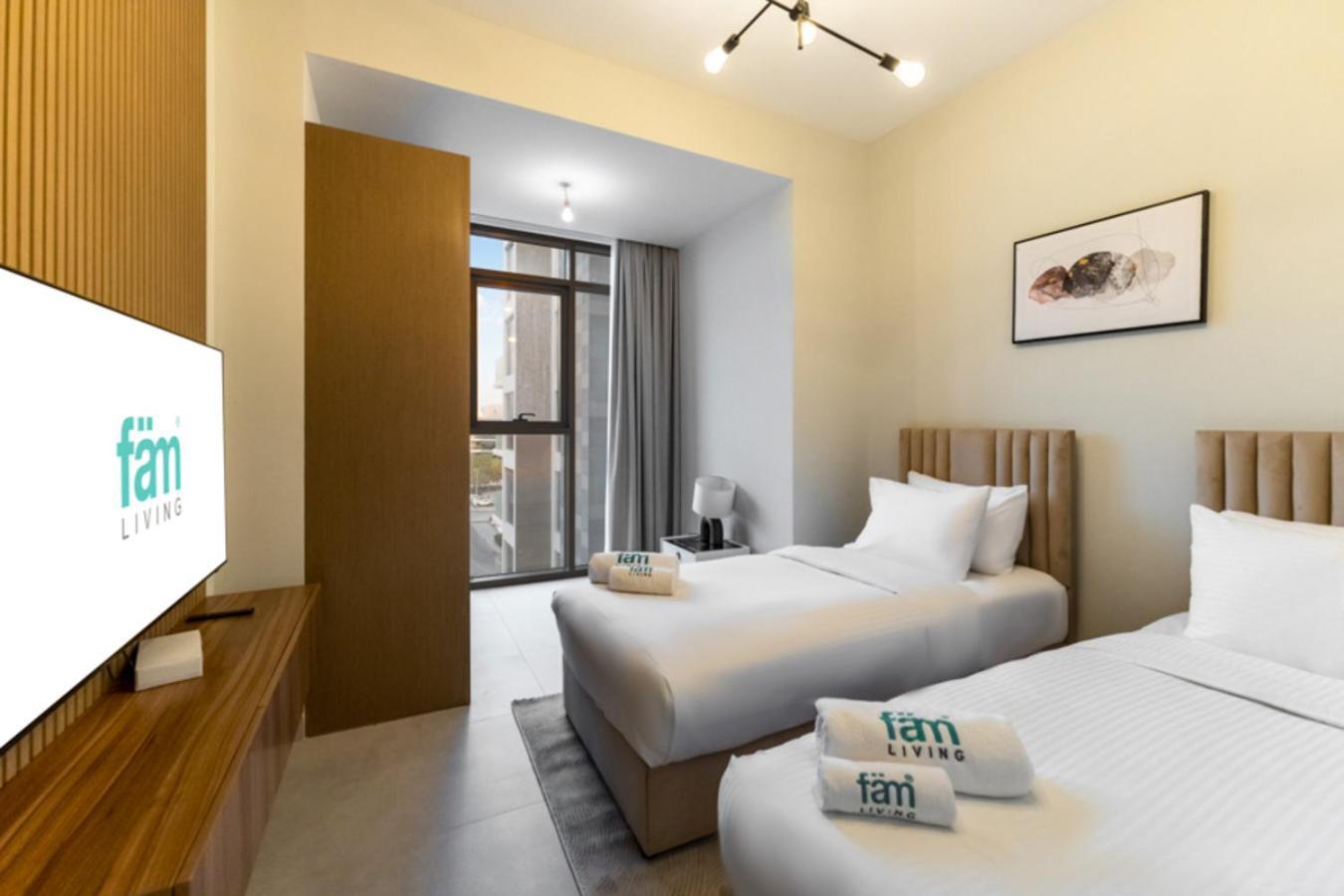 Fam Living - Elegant In Azizi Greenfield Apartment *