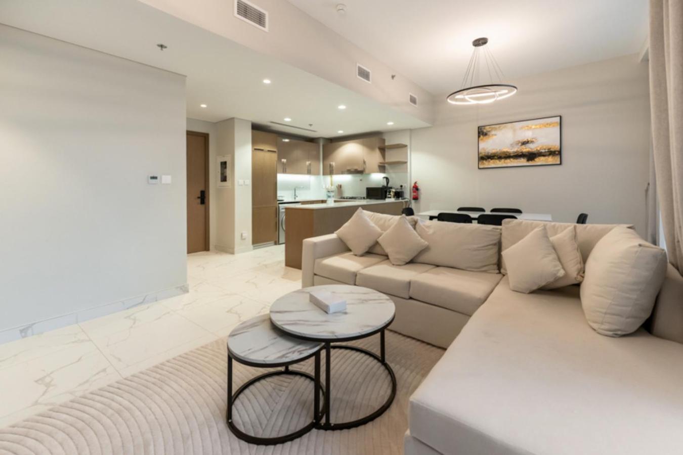 Fam Living - Elegant In Azizi Greenfield *