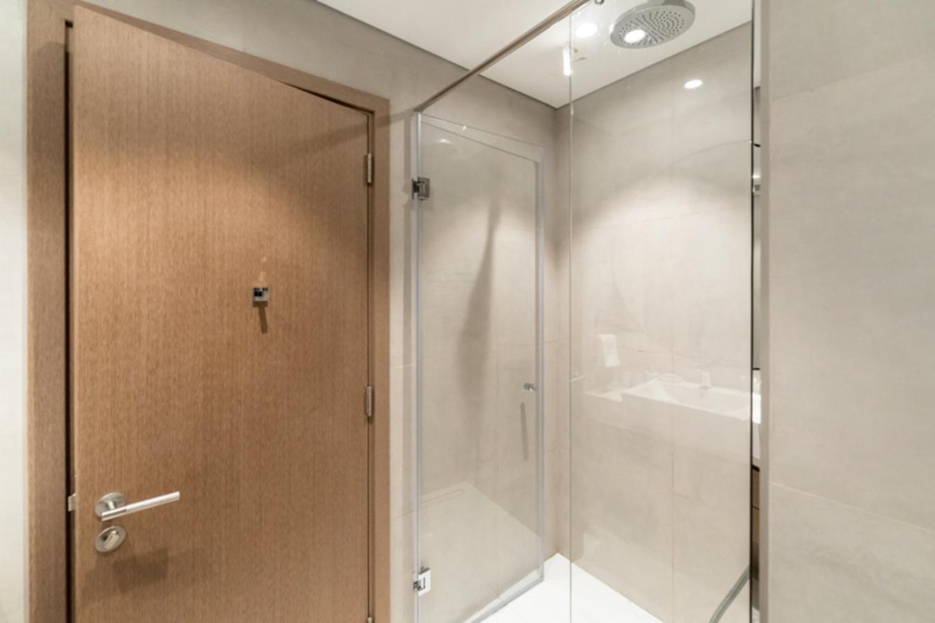 Apartment Fam Living - Elegant In Azizi Greenfield *