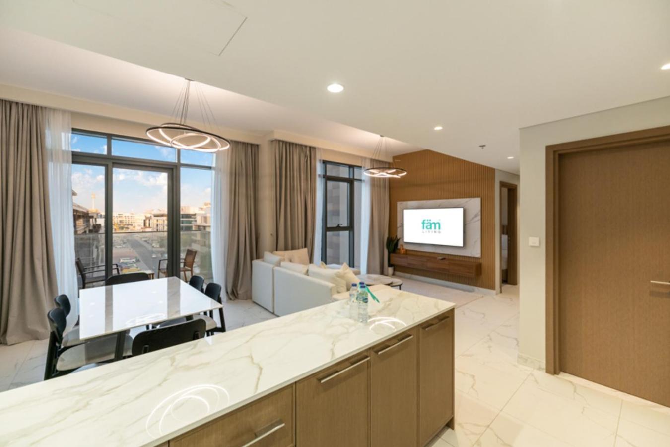 Apartment Fam Living - Elegant In Azizi Greenfield