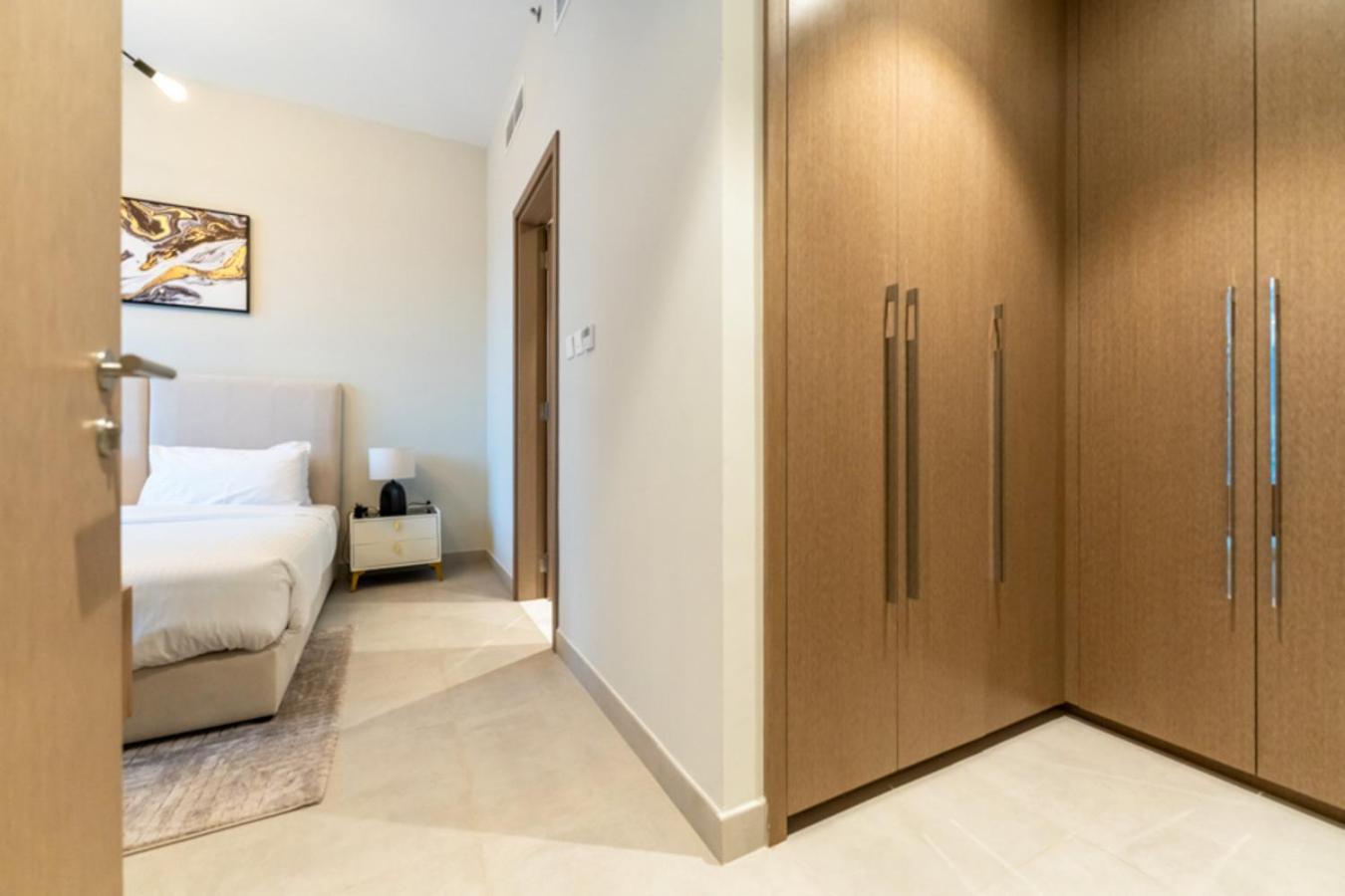 Apartment Fam Living - Elegant In Azizi Greenfield *