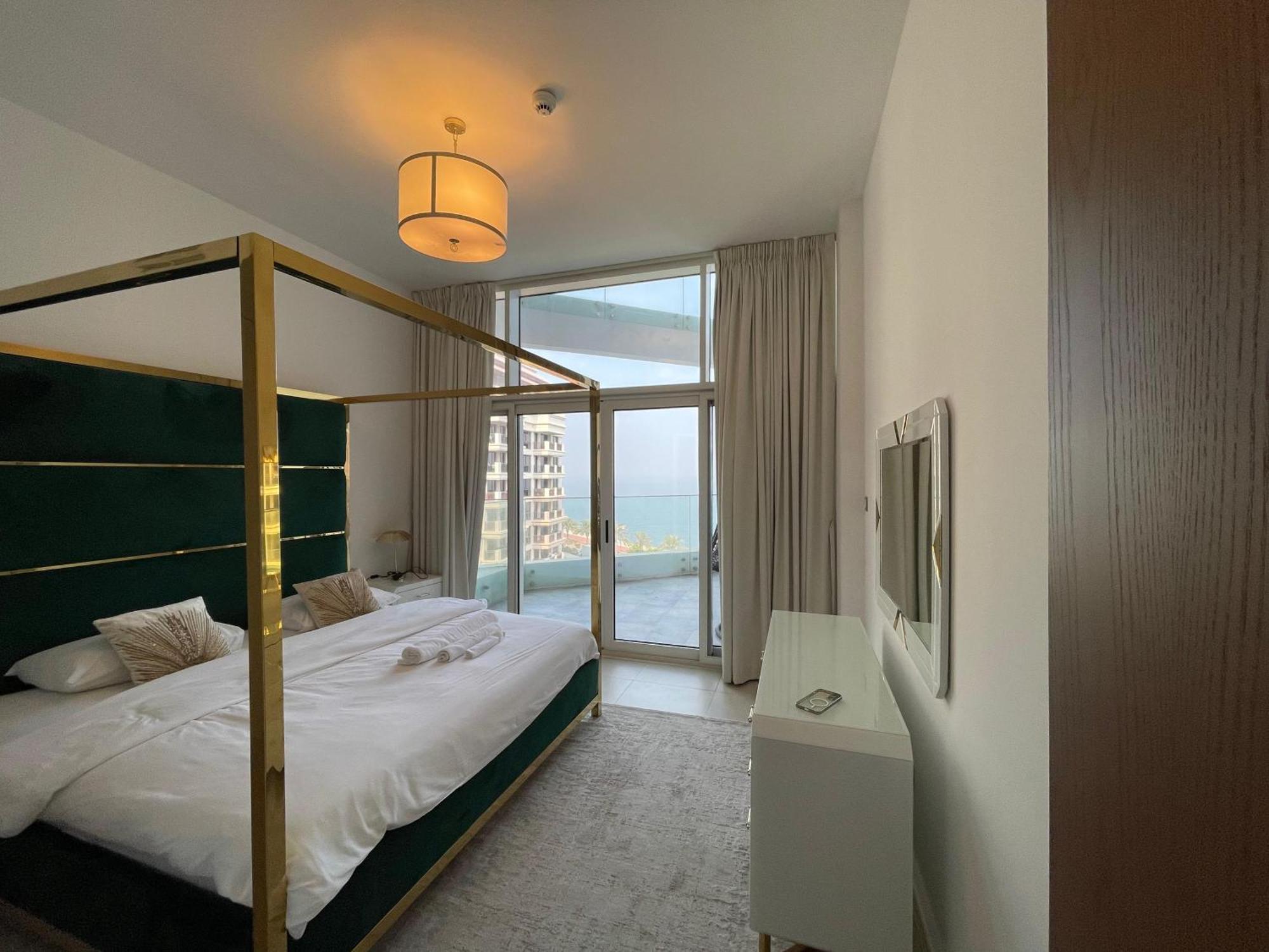 Apartment Lux Mina 1 Bhk In Palm Jumeirah With Sea View And Private Beach *