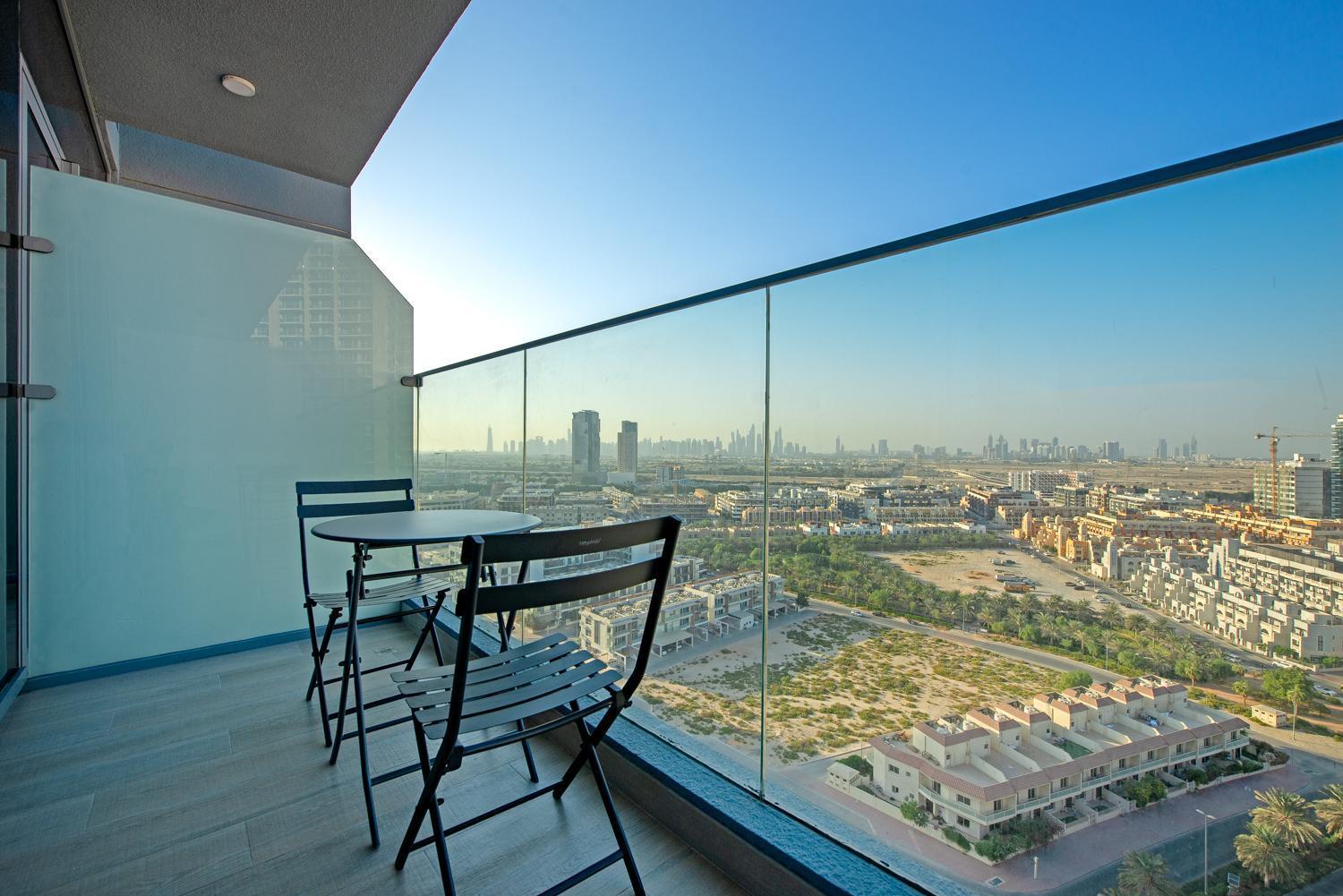 Apartment Spectacular Views Of Skyline