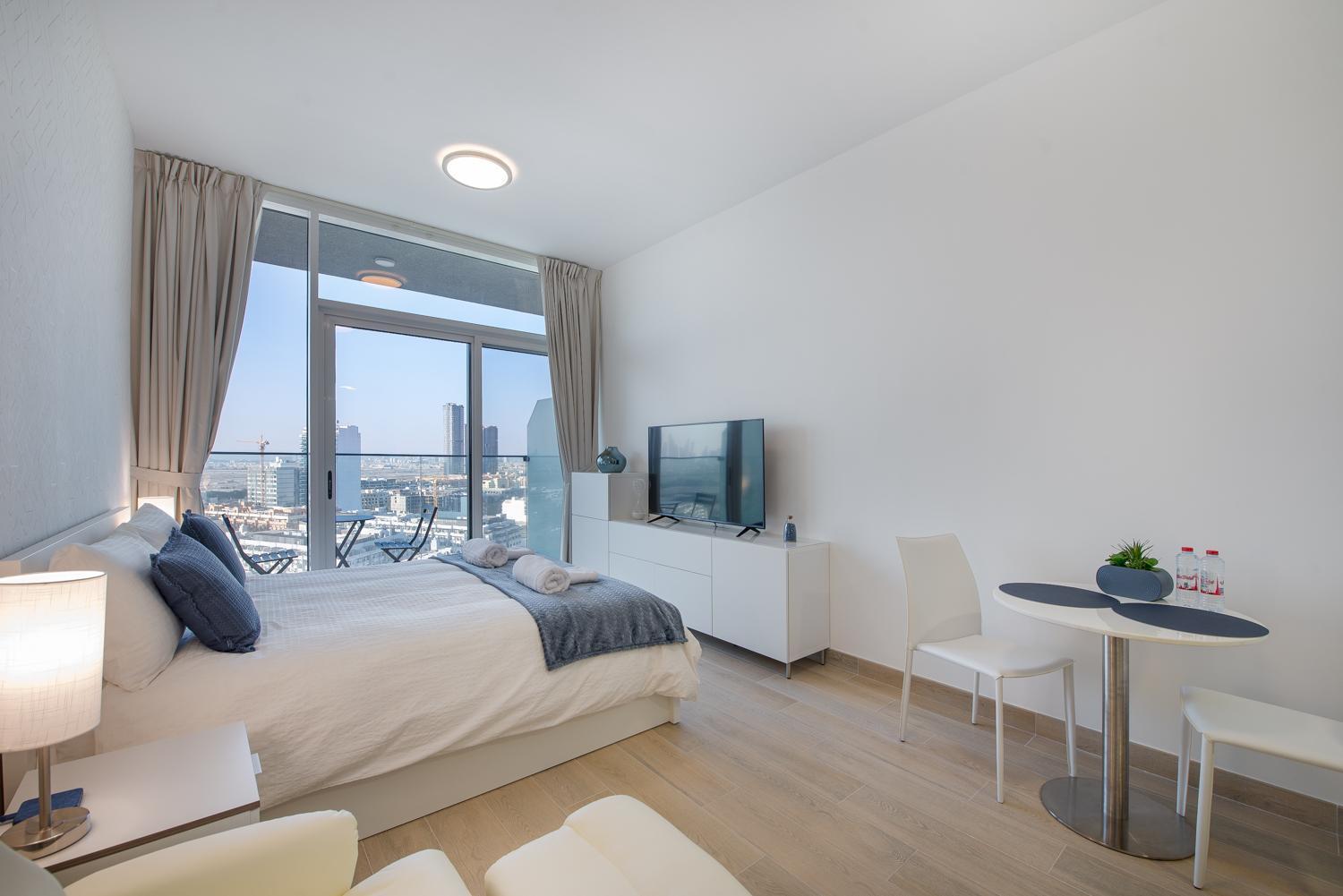 Spectacular Views Of Skyline Apartment Dubai