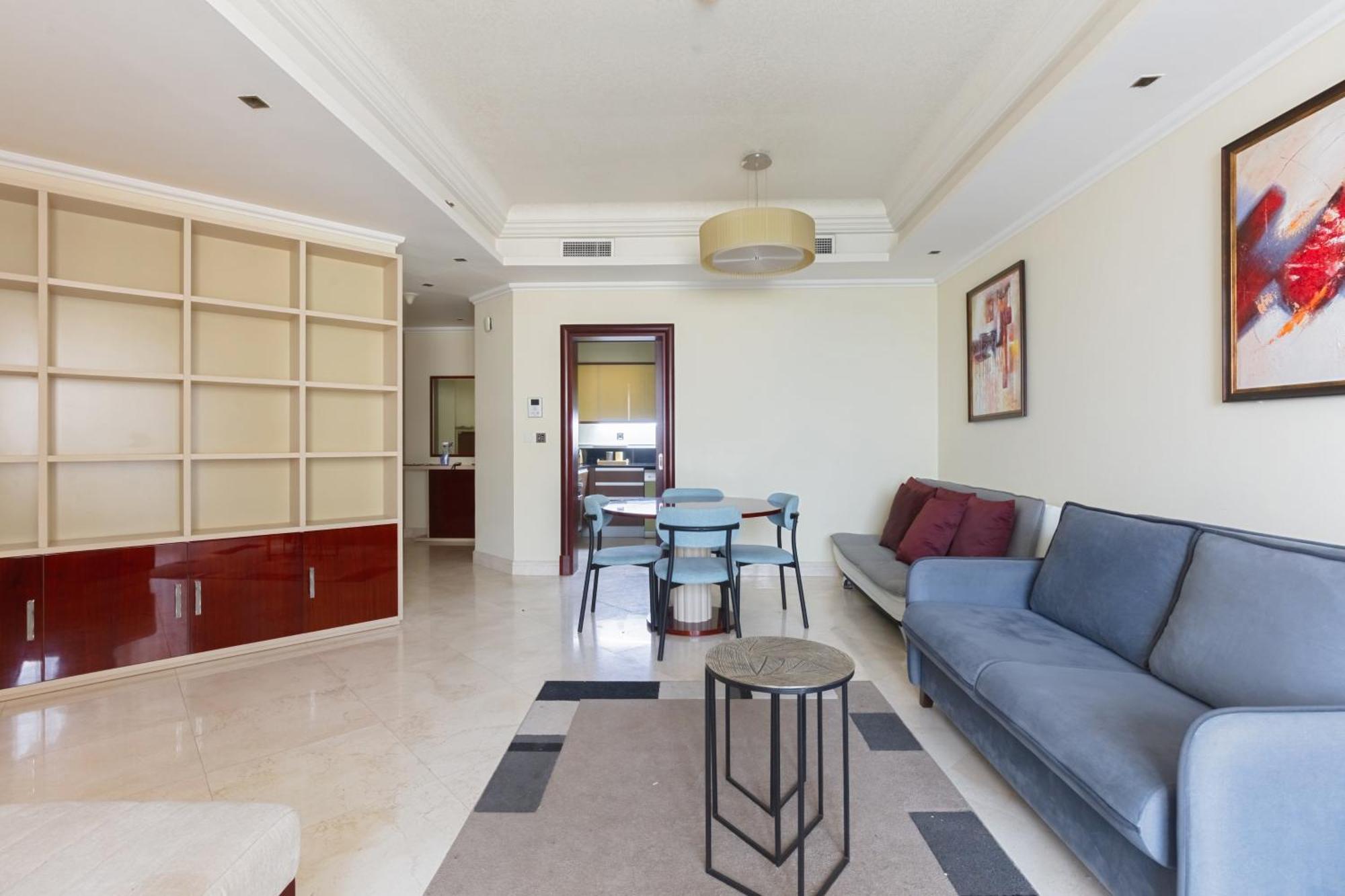 Spacious 2-bedroom Beachfront With Pool