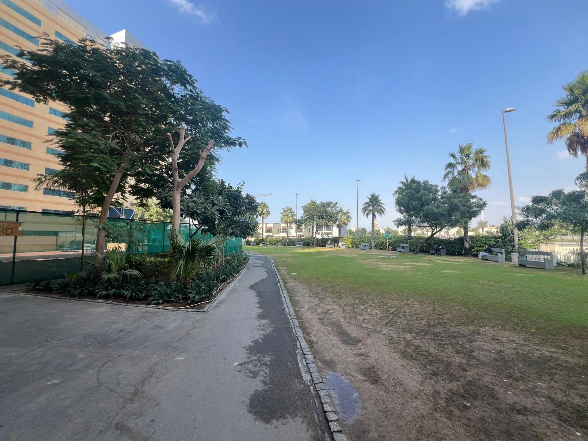 White Sage New Large 1br At Jvc Dubai