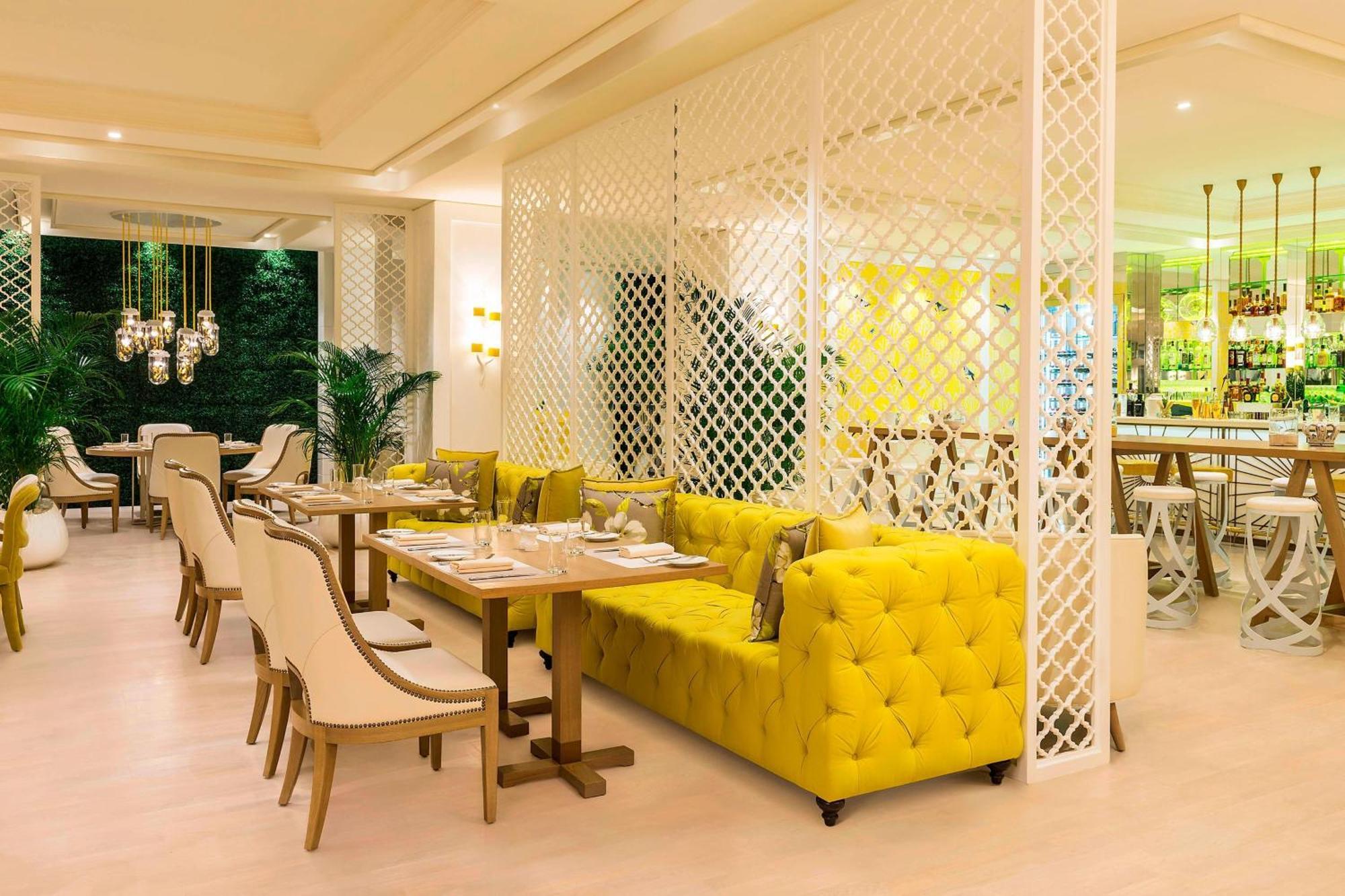 Hotel Grosvenor House, A Luxury Collection Hotel, 5*