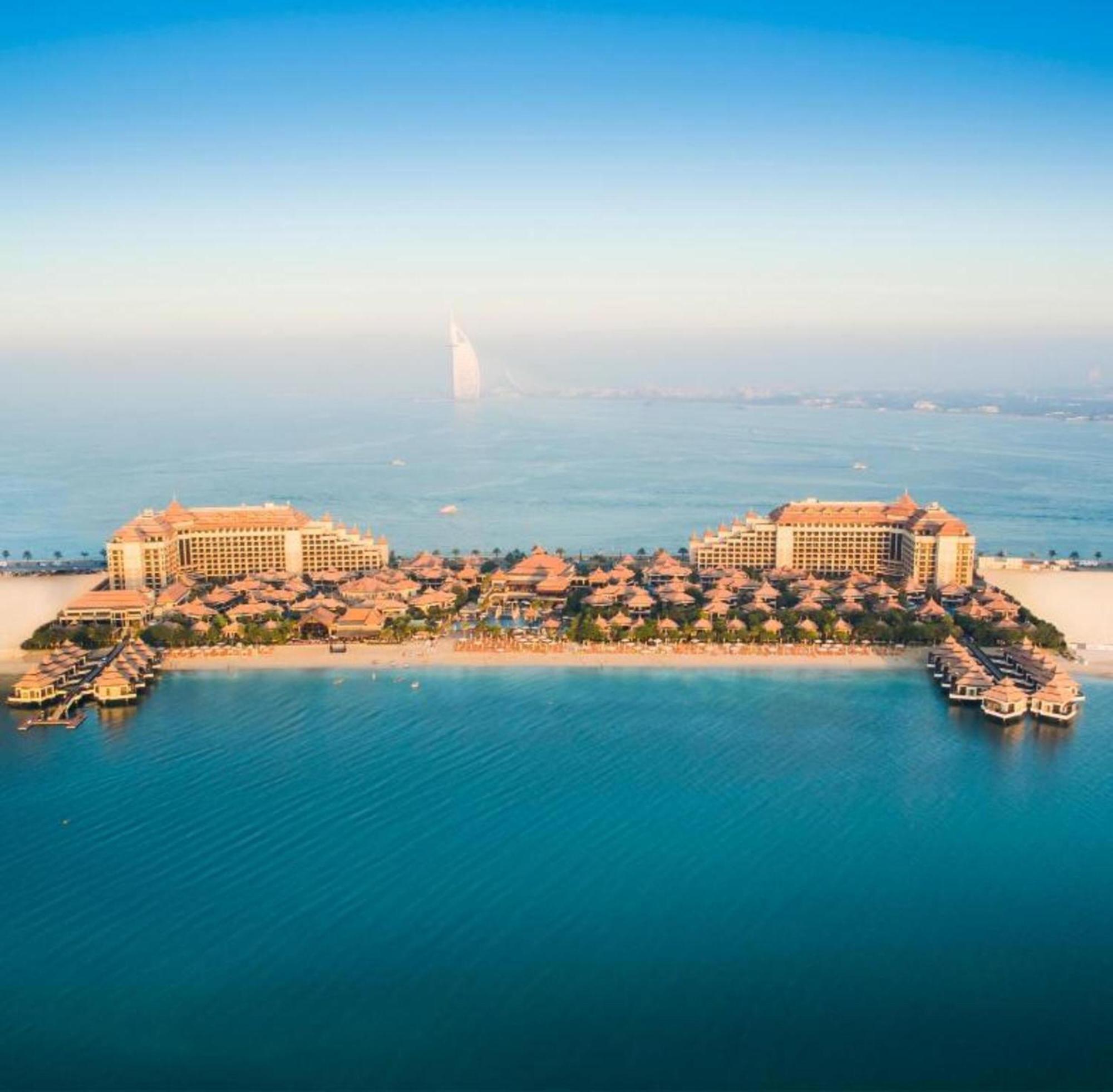 Lux Mina 1 Bhk In Palm Jumeirah With Sea View And Private Beach