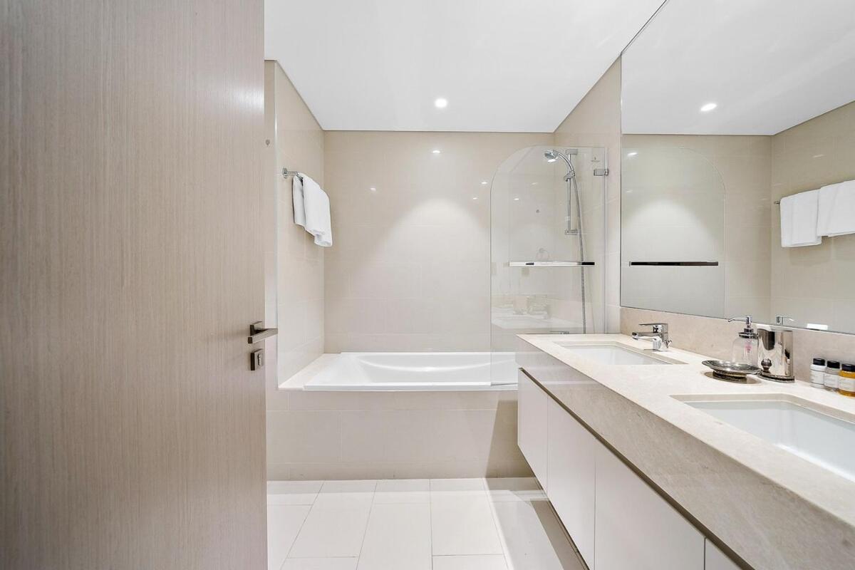First Class 2br Mesmerizing Views *
