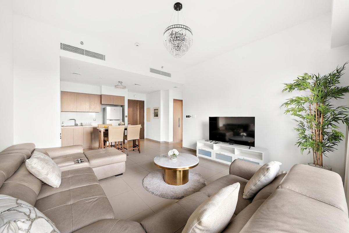 First Class 2br Mesmerizing Views Dubai