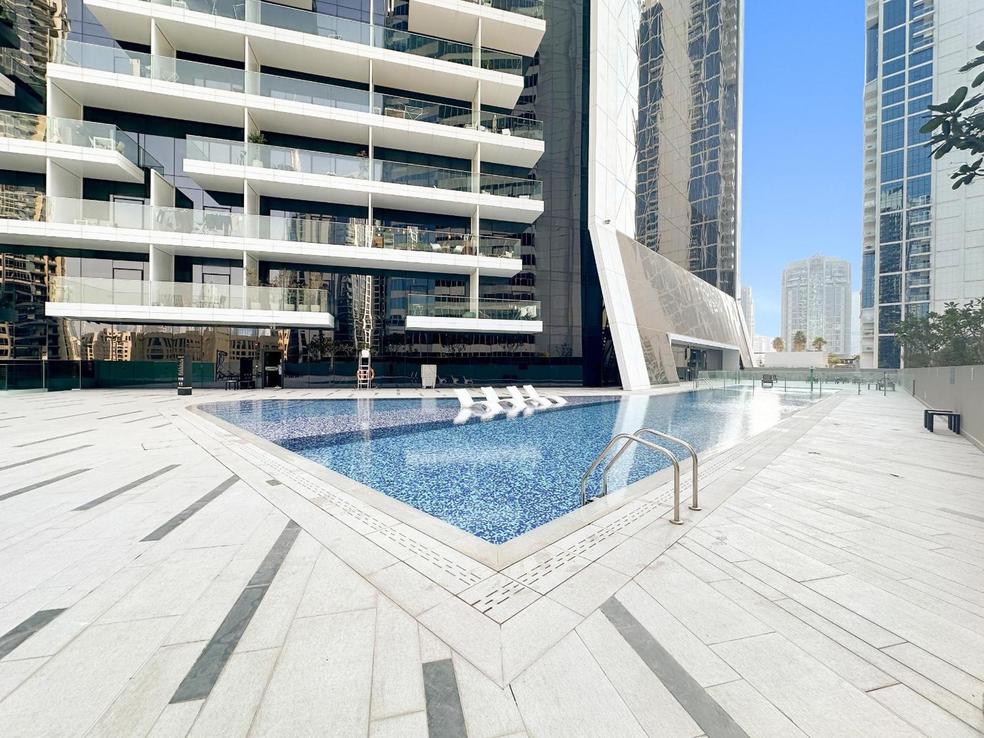 Vayk - Stylish With Iconic Burj Khalifa Views Dubai