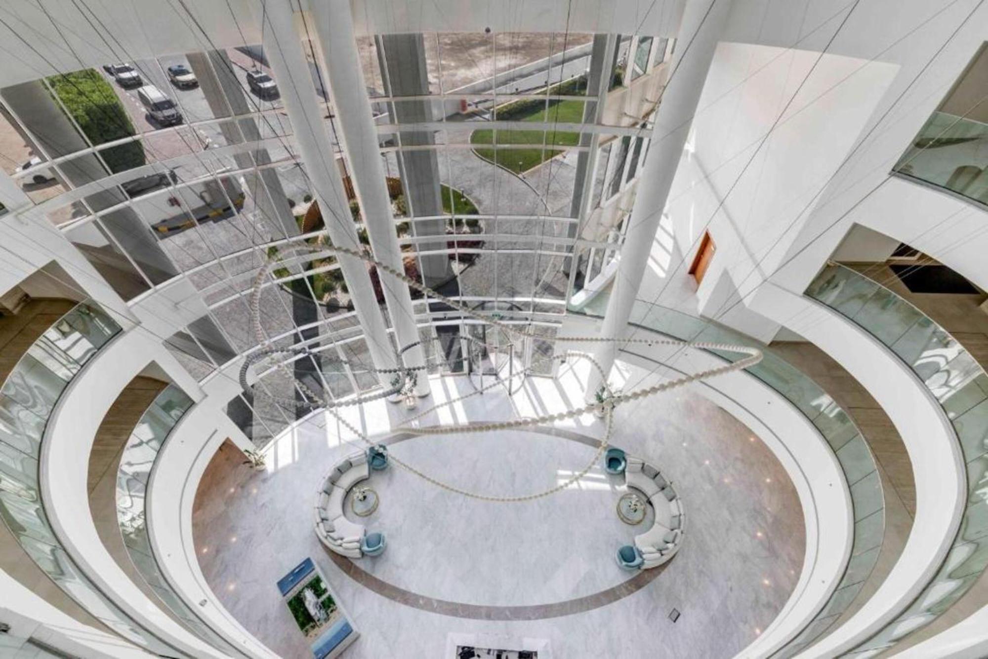 Lux Mina 1 Bhk In Palm Jumeirah With Sea View And Private Beach Dubai