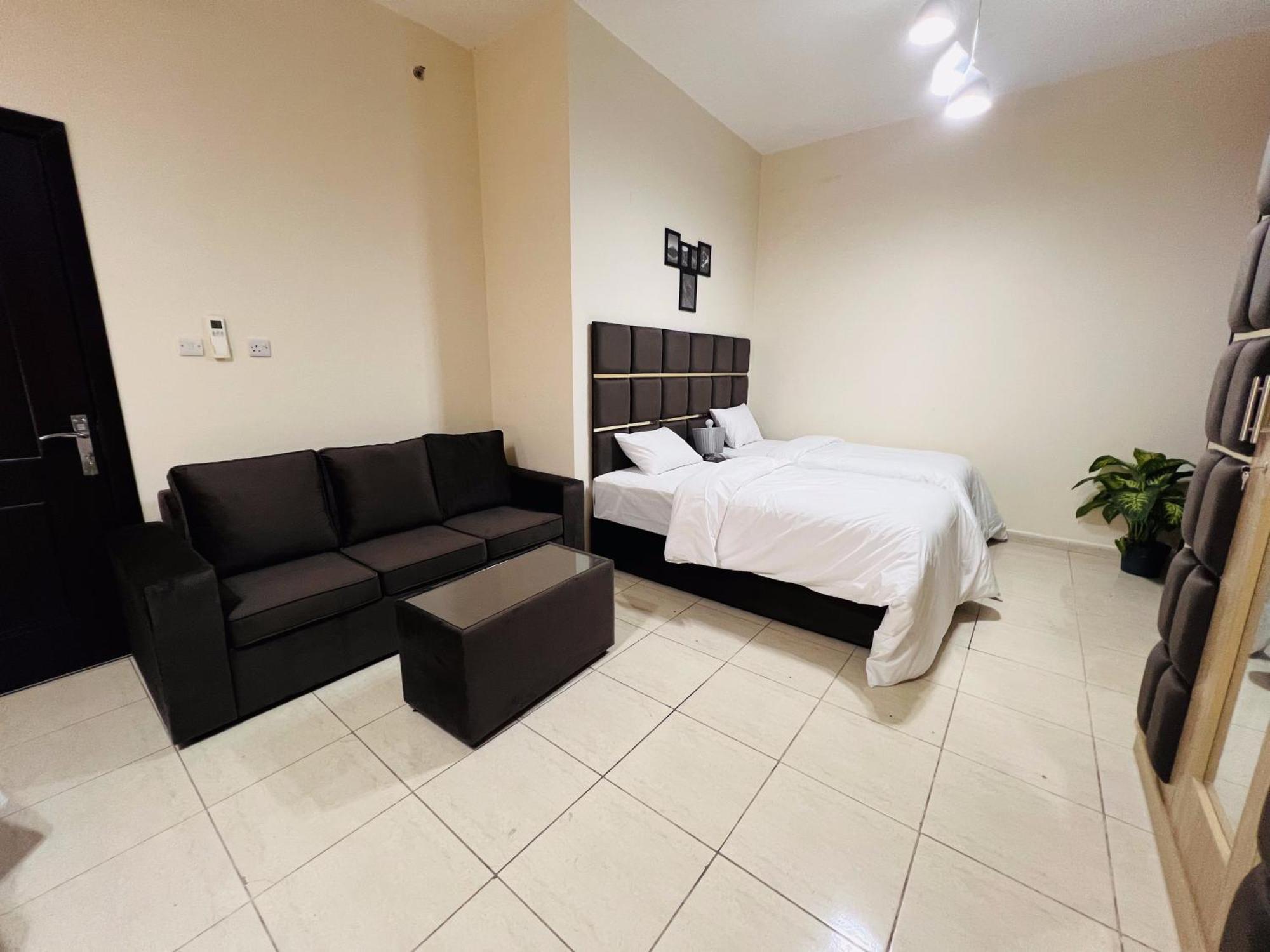 Landtech - Baniyas Square