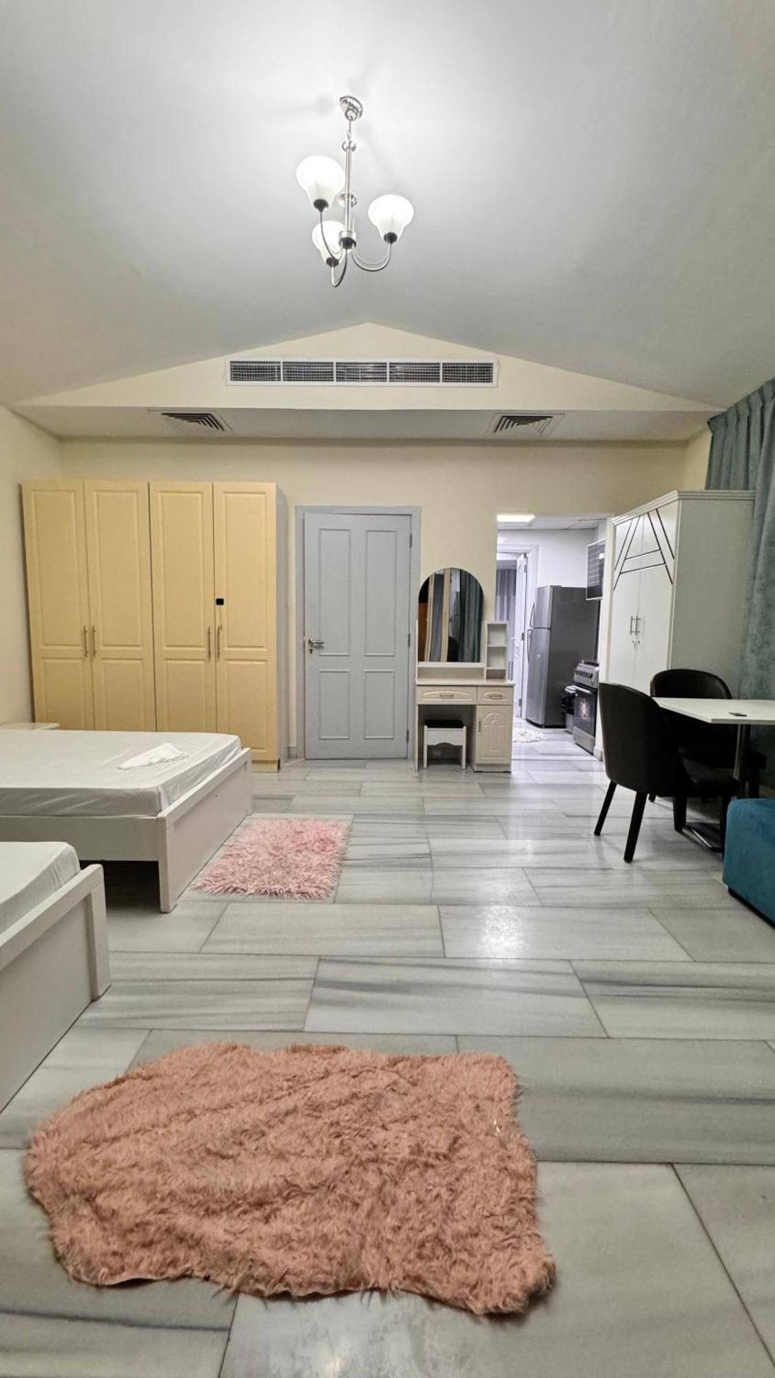 Guest house White House Dubai