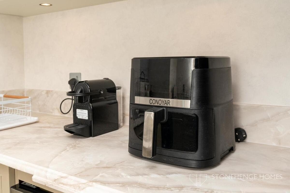 Apartment Lux & Cozy 1 Bedroom Steps Away From Burj Khalifa & Mall *