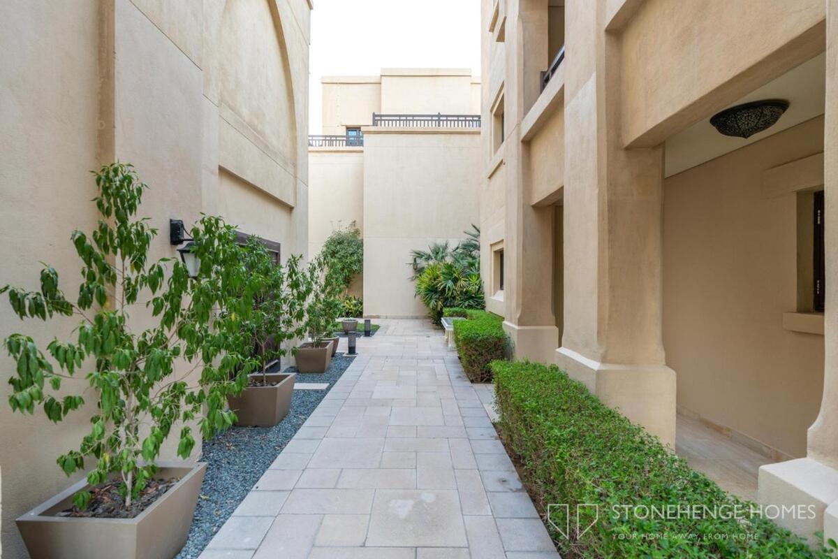Apartment Lux & Cozy 1 Bedroom Steps Away From Burj Khalifa & Mall