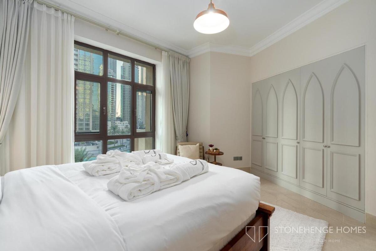 Apartment Lux & Cozy 1 Bedroom Steps Away From Burj Khalifa & Mall *
