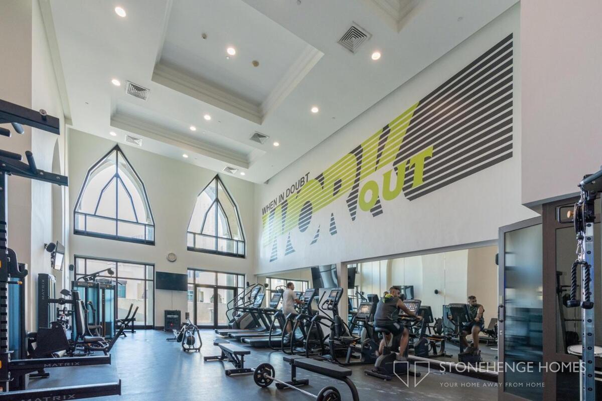 Lux & Cozy 1 Bedroom Steps Away From Burj Khalifa & Mall Apartment *