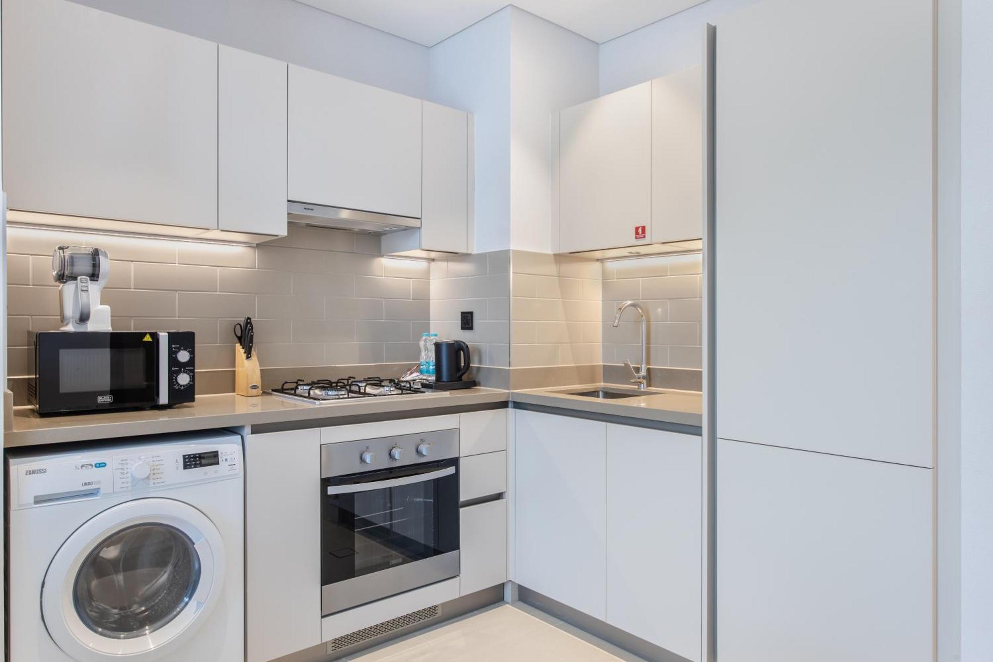 By Latinem Luxury 2br Cv A2808 Near Burj Khalifa * Dubai