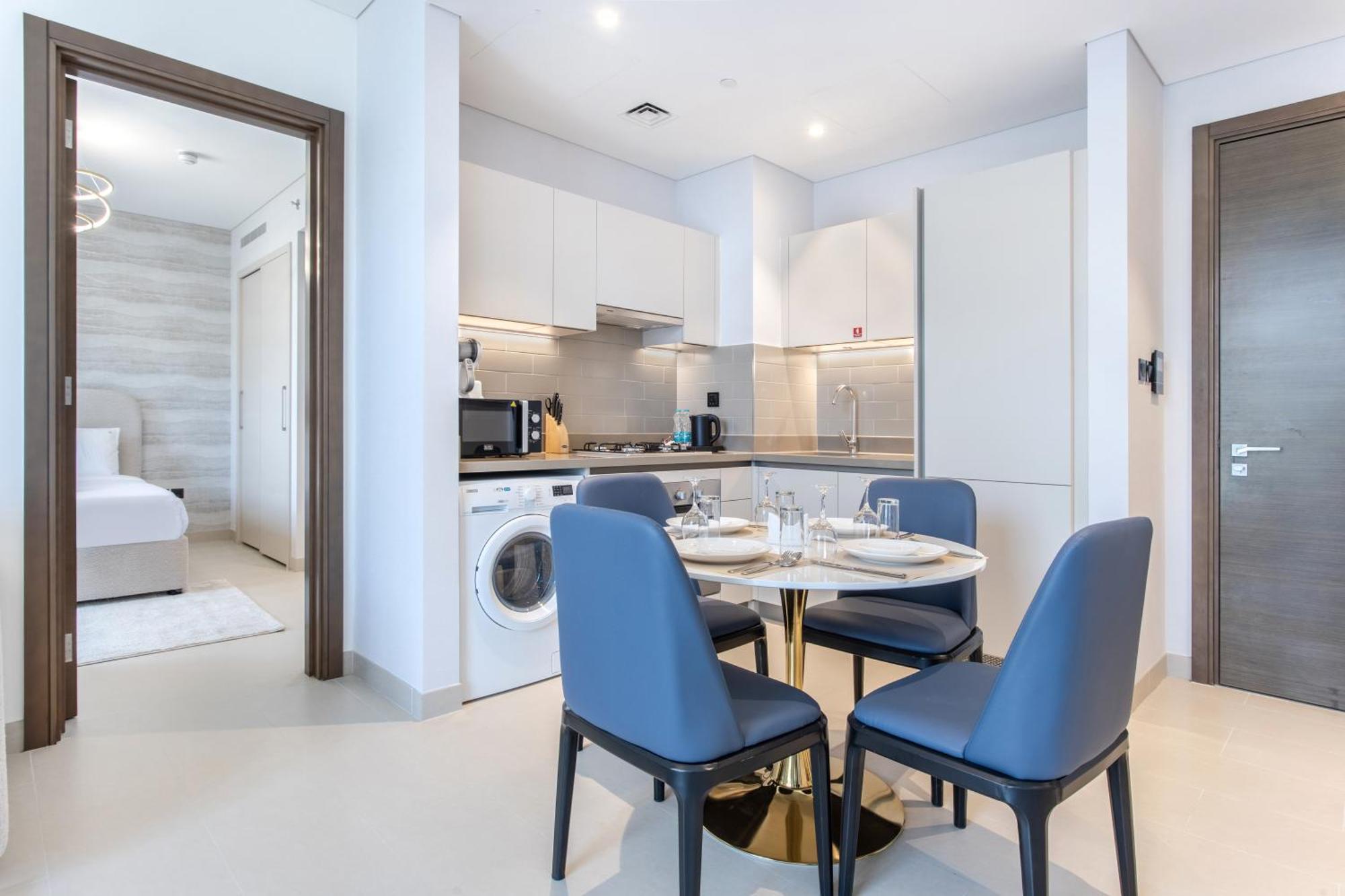 By Latinem Luxury 2br Cv A2808 Near Burj Khalifa *