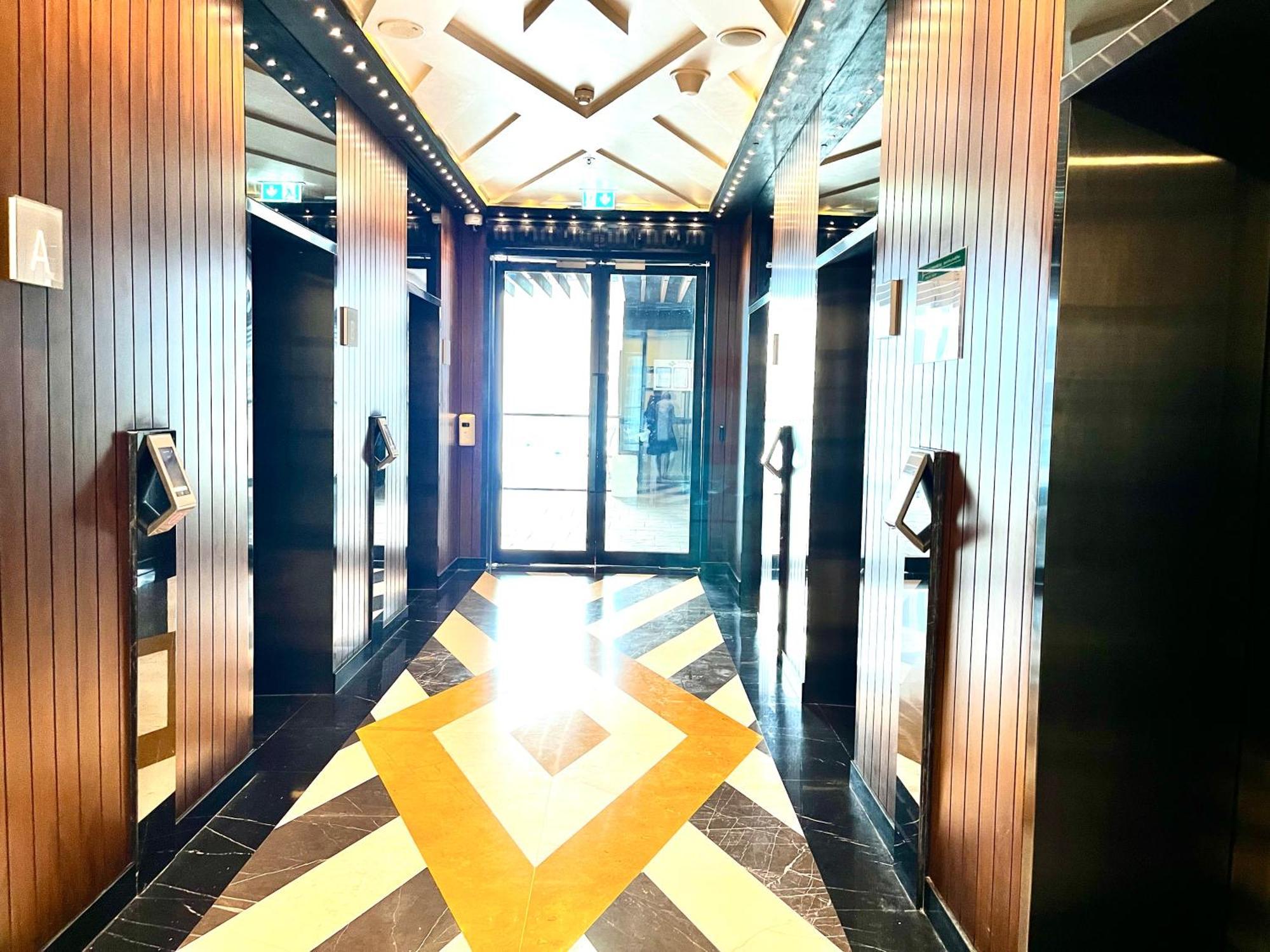 Marvellous Burj Khalifa View Studio, In Downtown *