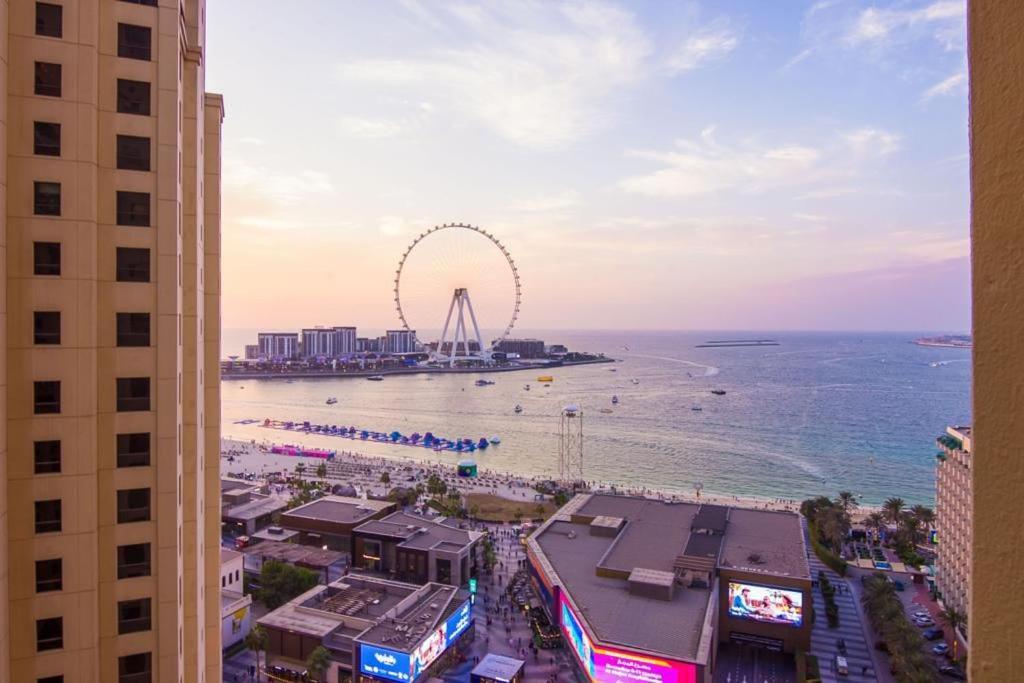 Spacious 2bdr With Sea View In Jbr Apartment