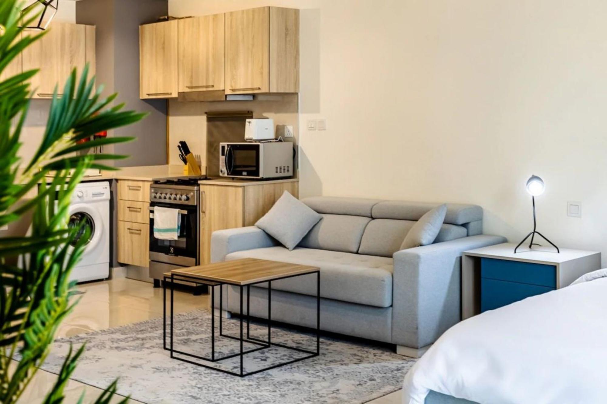 Apartment Caicai Homes Ag Tower-business Bay-dubai *
