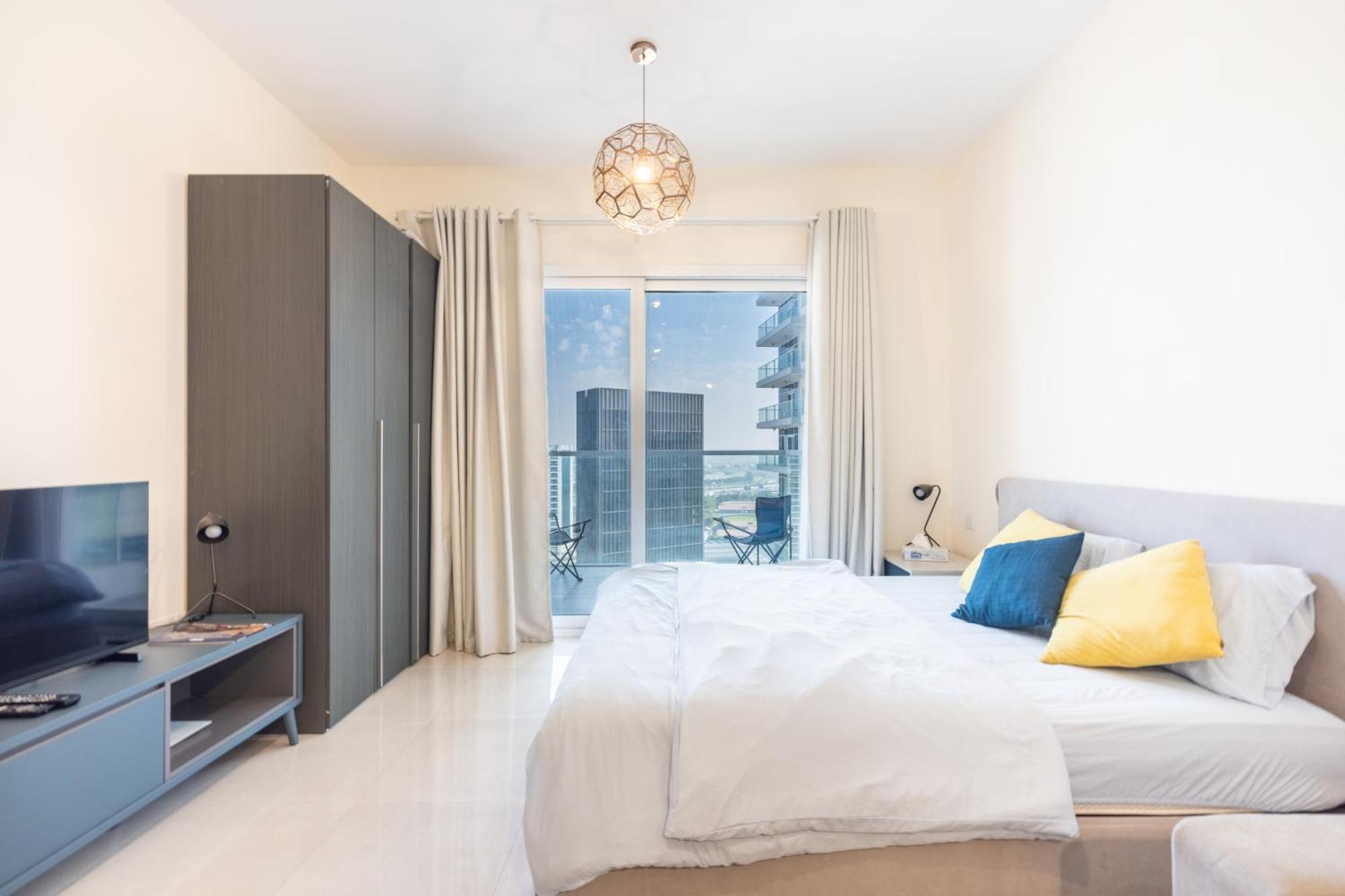 Apartment Caicai Homes Ag Tower-business Bay-dubai *