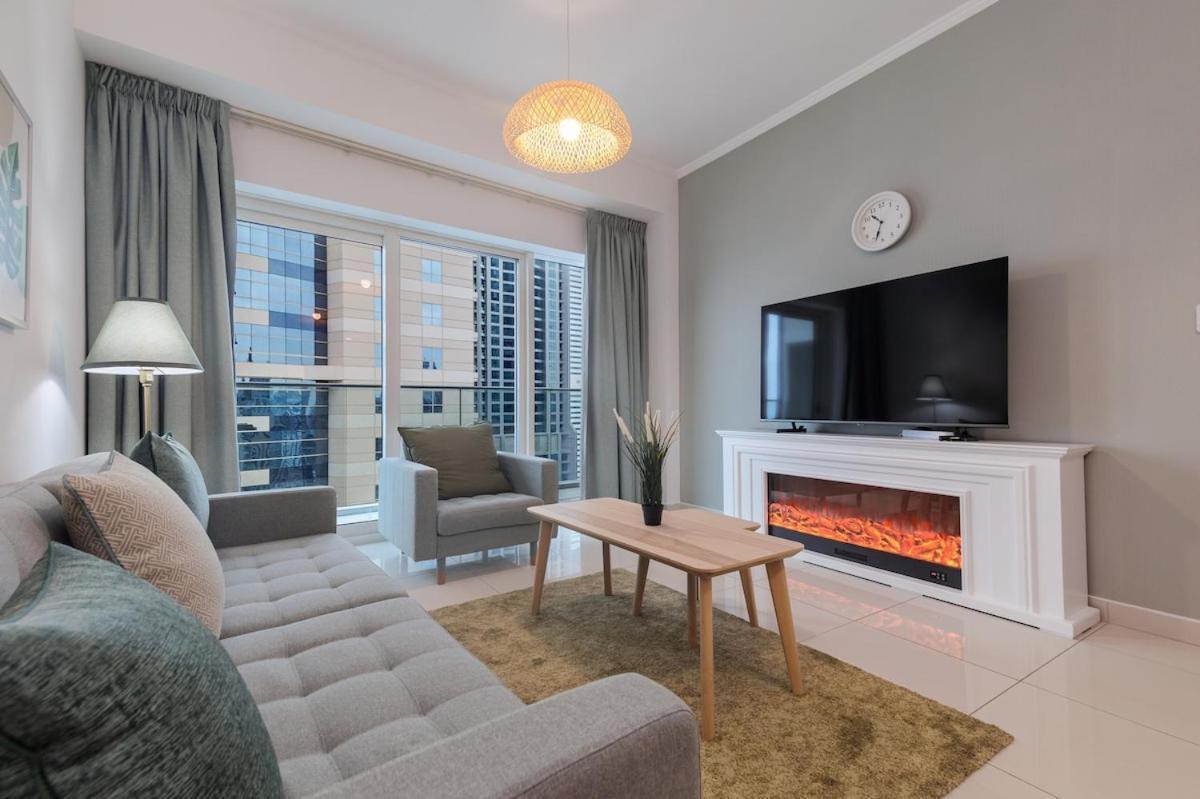 Sea View, Easy Access, Close To Amenities Apartment