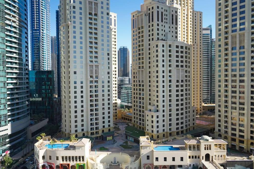 Aura Luxury - & Infinity Pool * Dubai