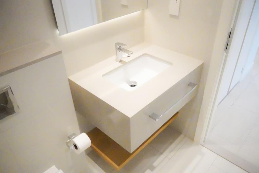 Aura Luxury - & Infinity Pool Apartment *