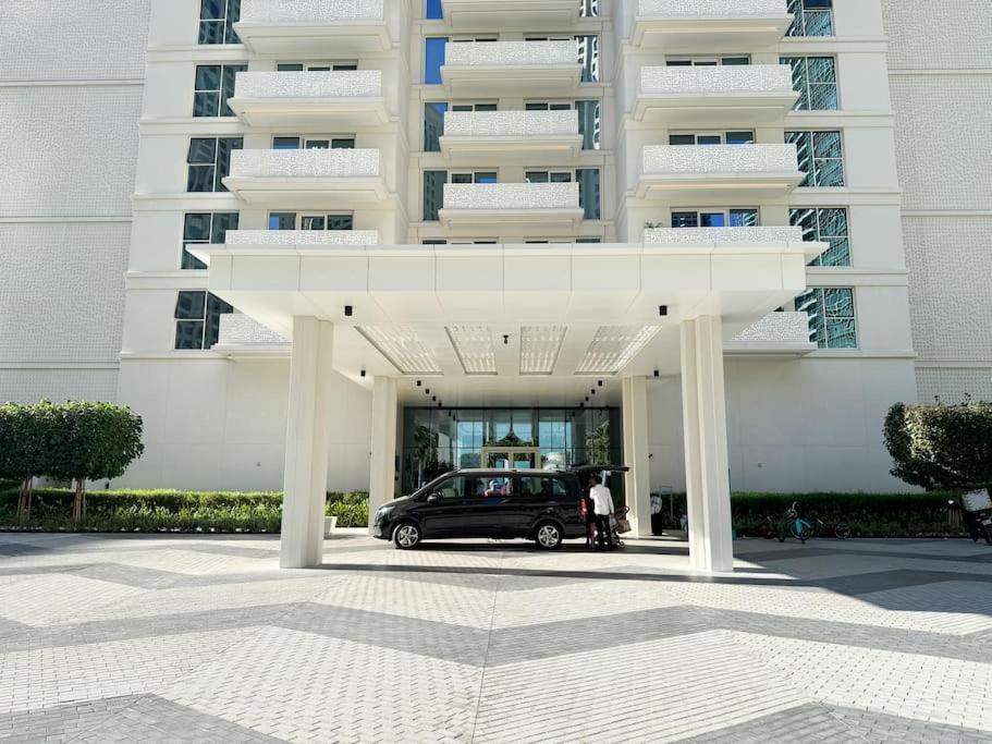 Aura Luxury - & Infinity Pool Apartment *