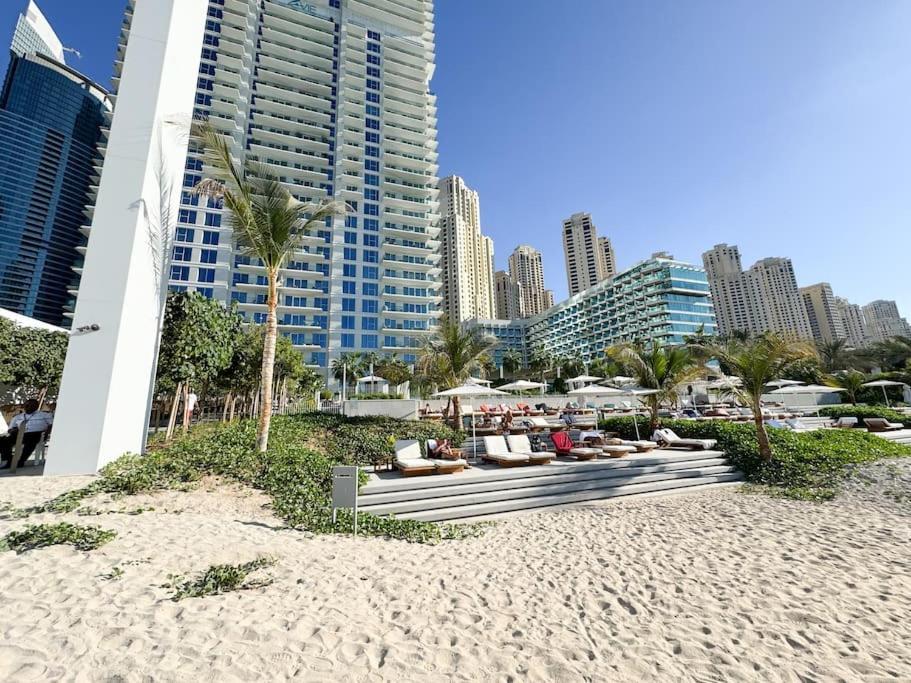 Aura Luxury - & Infinity Pool * Dubai