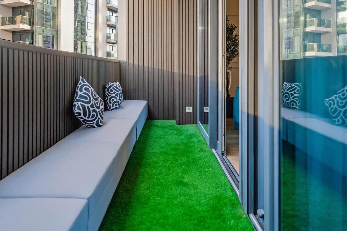 Luxurious 4br With Full Burj Khalifa And Fountain Views, Downtown * Dubai