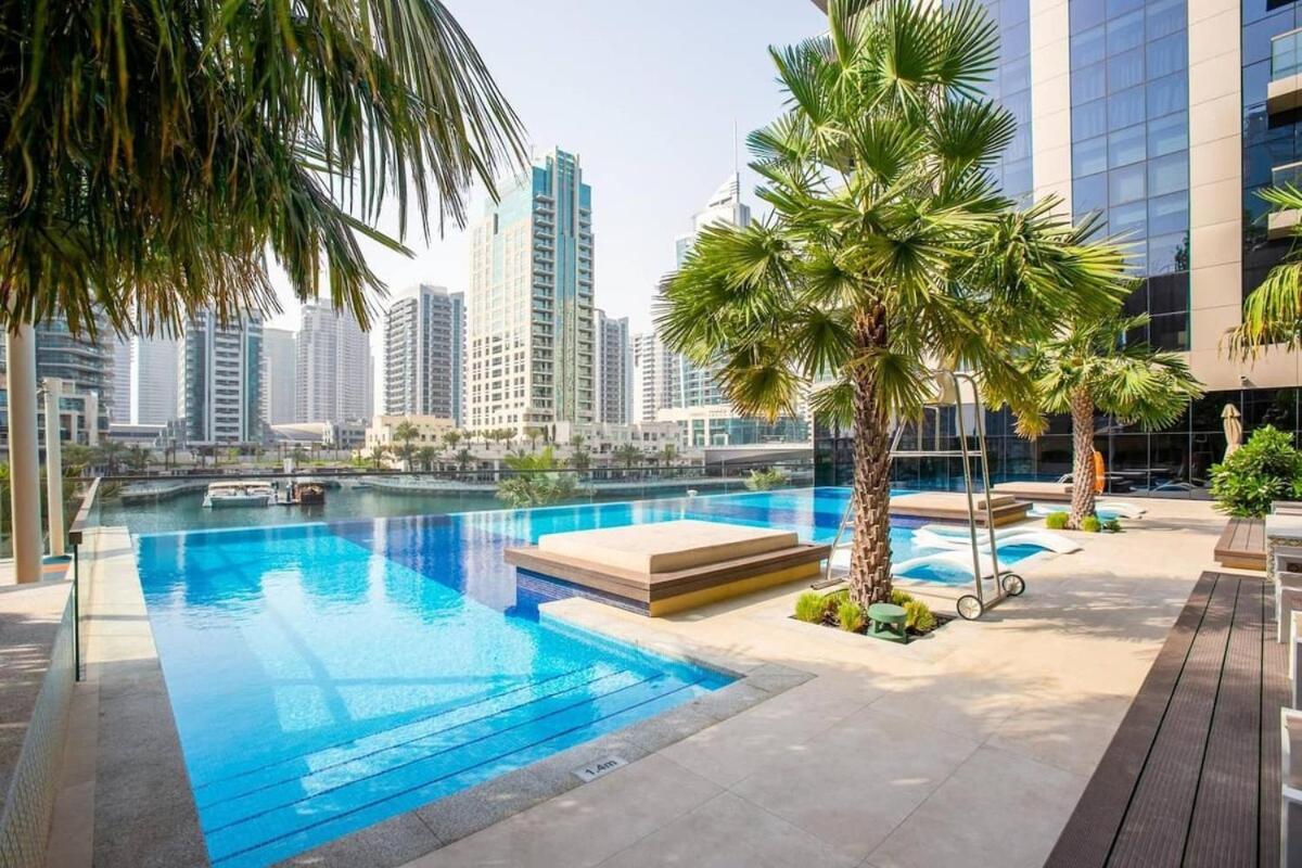 Apartment Stylish And Roomy 1br Marina View Fits 3 *