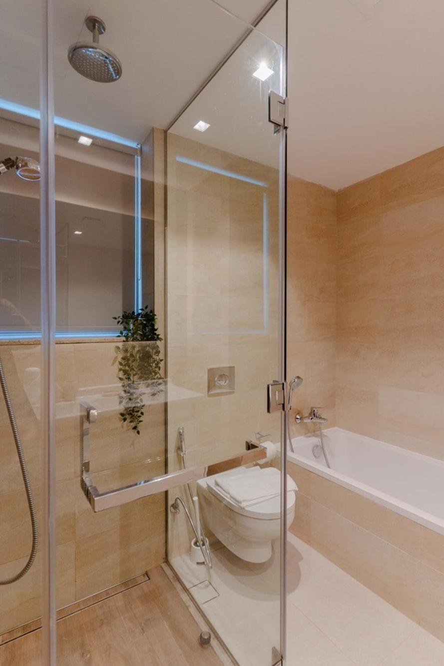 Apartment Stylish And Roomy 1br Marina View Fits 3