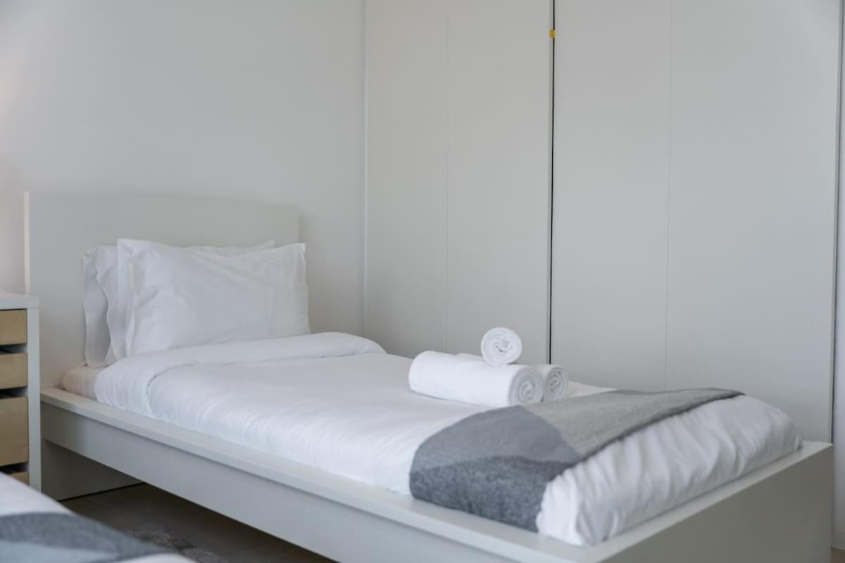 Apartment Airy And Cozy 2-bedroom With Marina Views In Dec Tower 2 Dubai