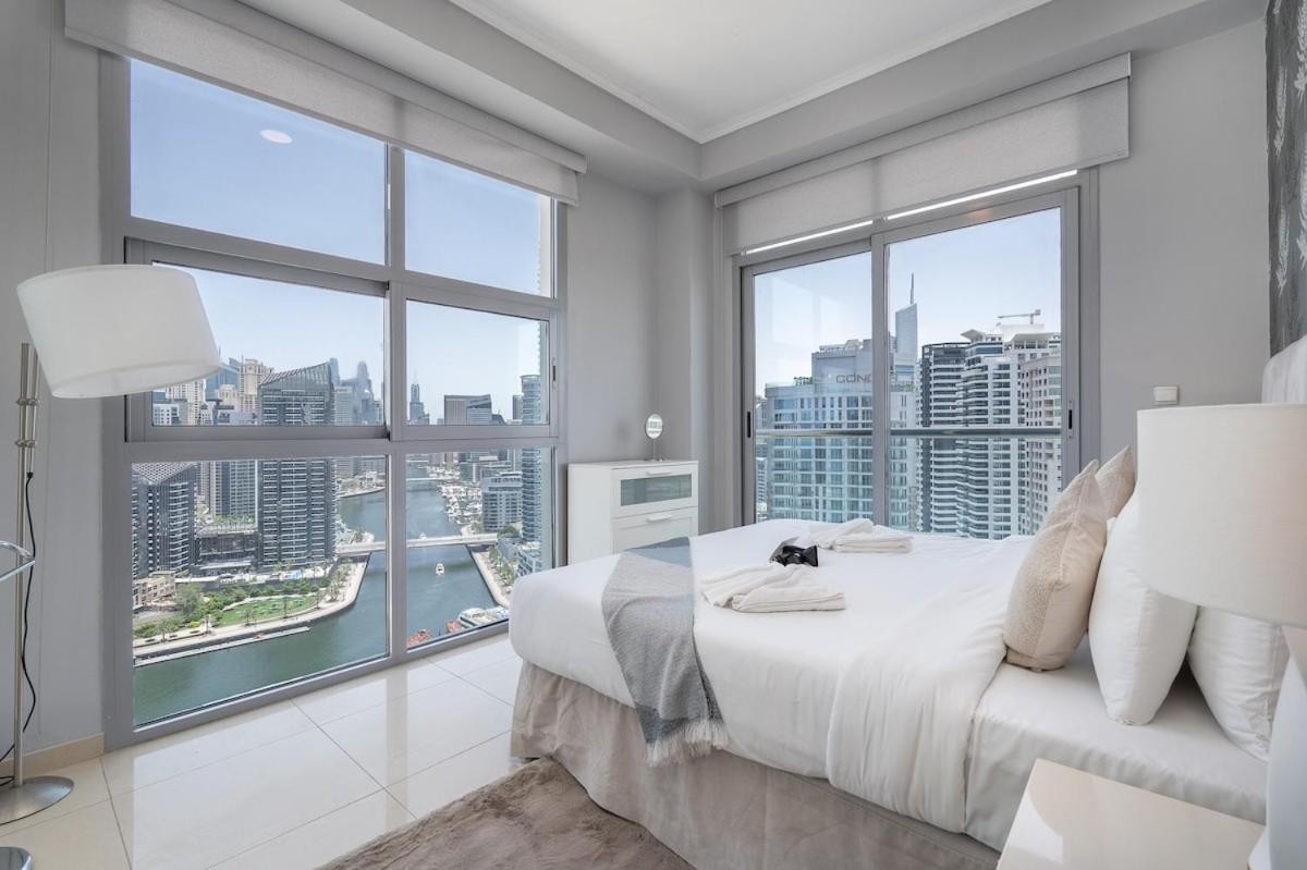 Airy And Cozy 2-bedroom With Marina Views In Dec Tower 2 Dubai