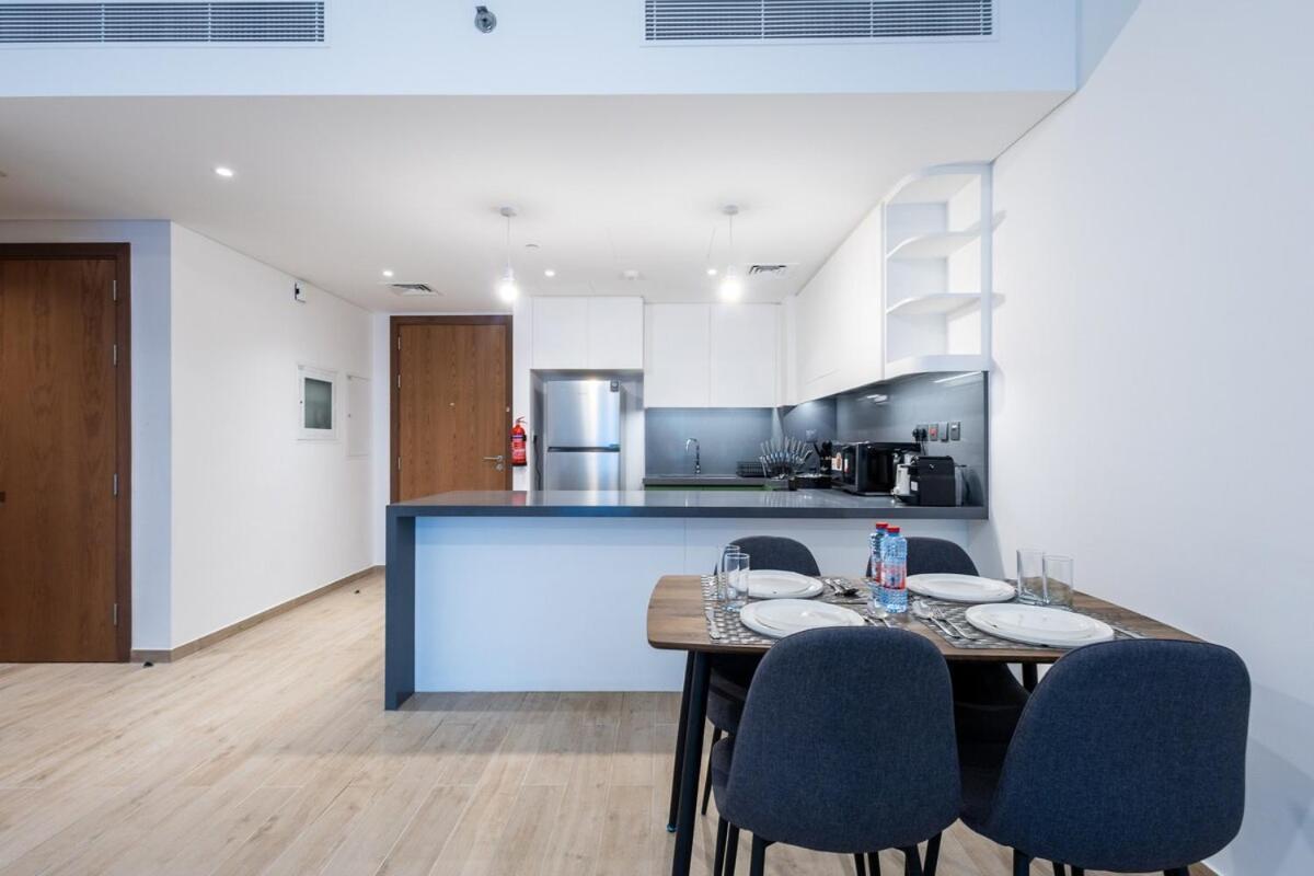Luxe 1br In Citywalk With Pool Balcony & * Dubai