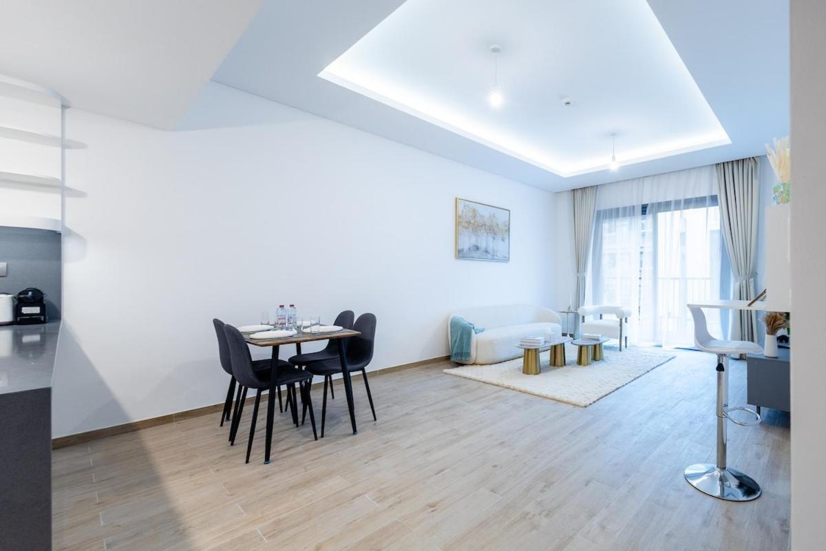 Luxe 1br In Citywalk With Pool Balcony & Dubai