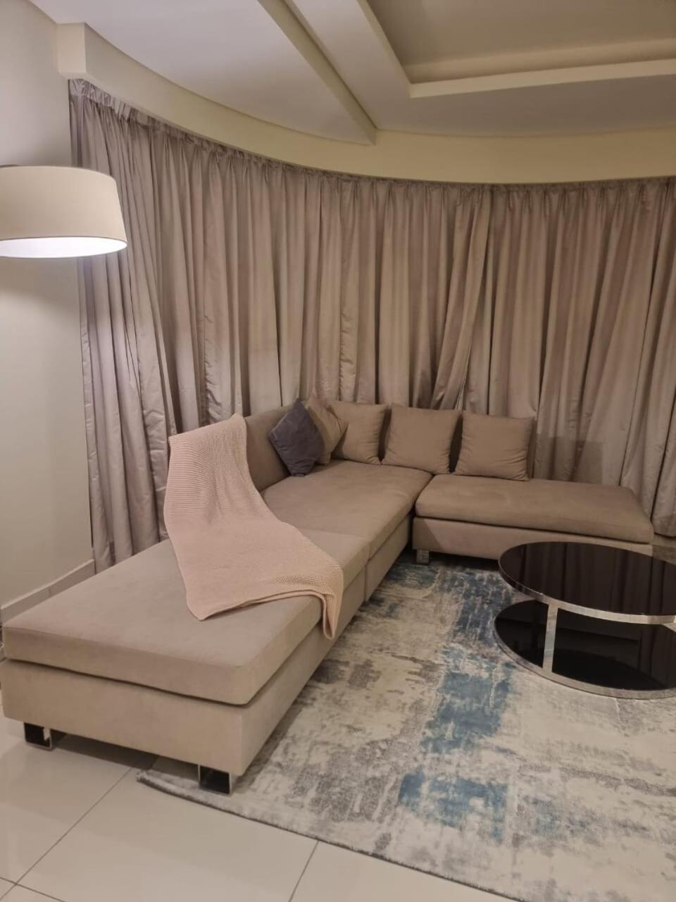 Apartment 1 Bedroom Tower D Paramount *