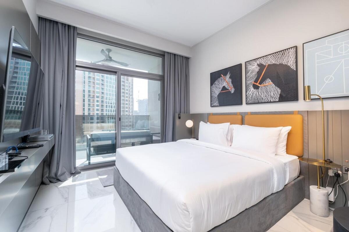 Vogue Mag318 Downtown - Pool View And Walkable To Burj Khalifa And The Mall Apartment Dubai