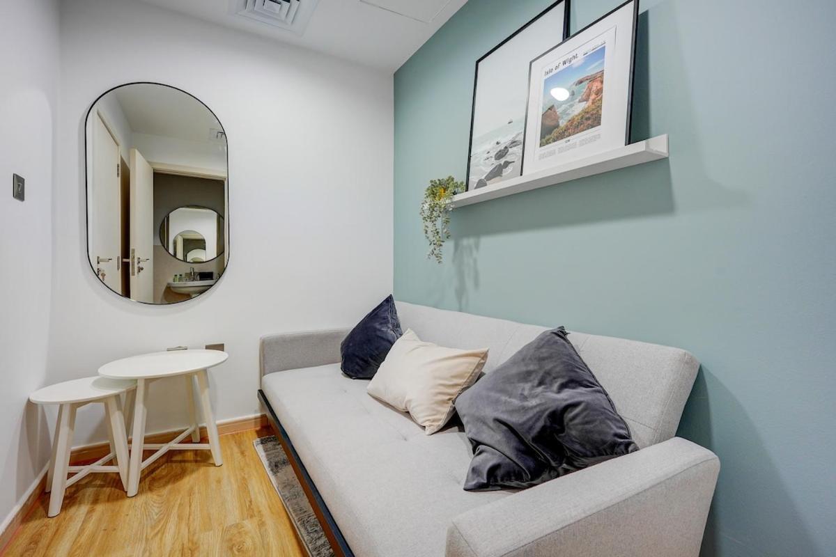 Luxurious 4-bedroom Perfect For Families In Marina *