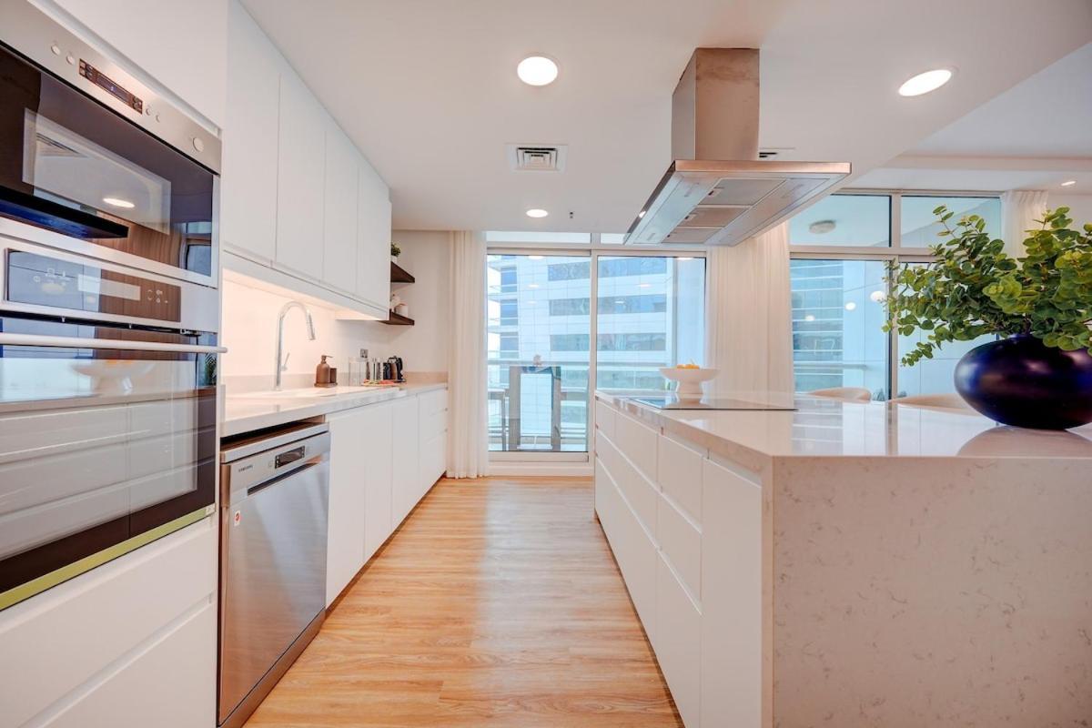 Luxurious 4-bedroom Perfect For Families In Marina * Dubai
