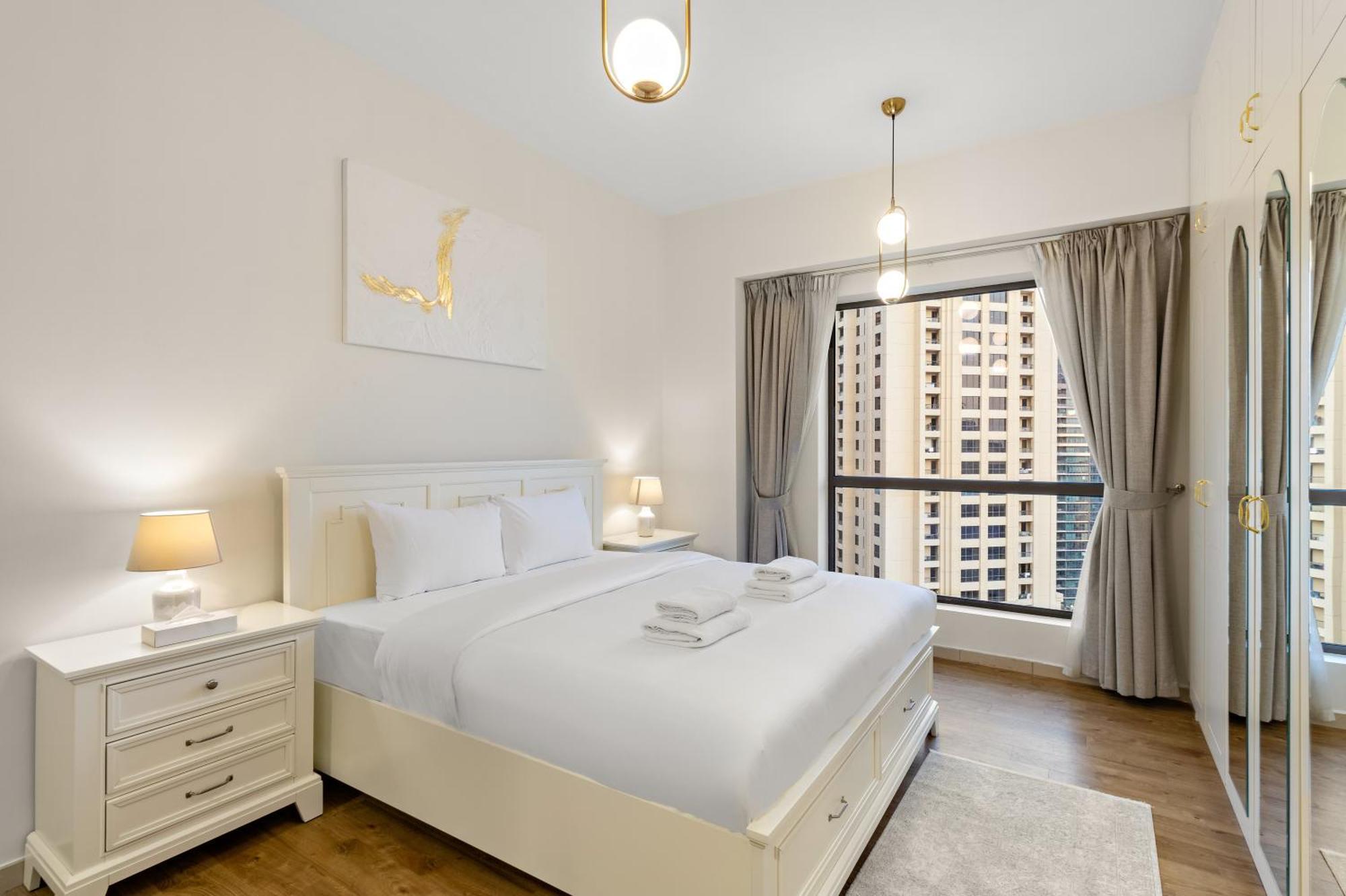 Luxe 2br With Marina View In Jbr And Walk To The *