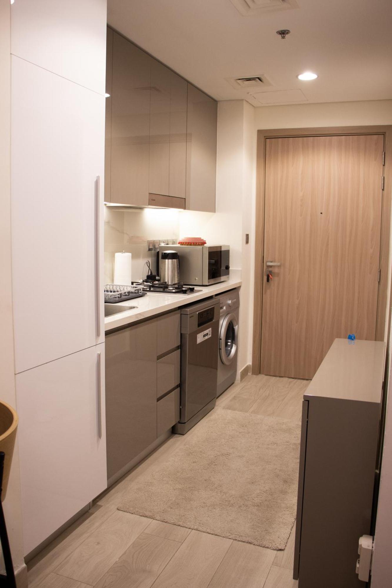 Modern 15mins Away From World Trade Center *