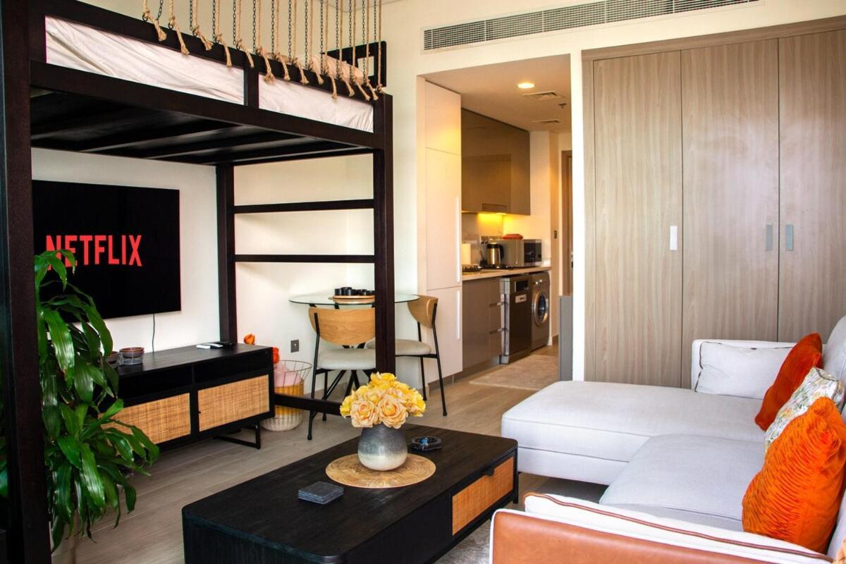 Modern 15mins Away From World Trade Center Apartment *