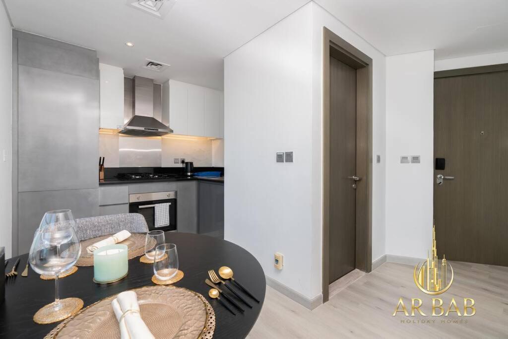 Damac Maison Prive - Premium Studio - Burj Khalifa View
