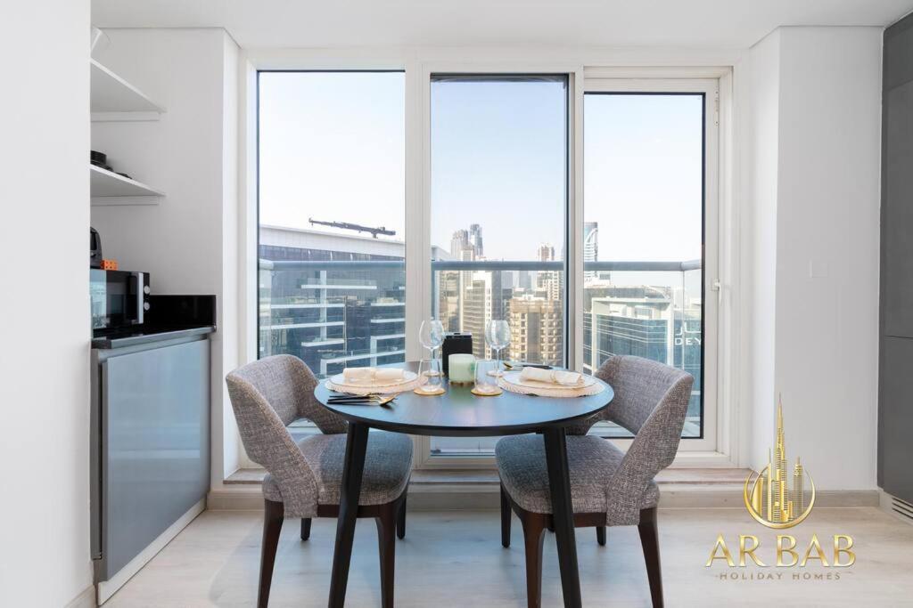 Damac Maison Prive - Premium Studio - Burj Khalifa View * Dubai